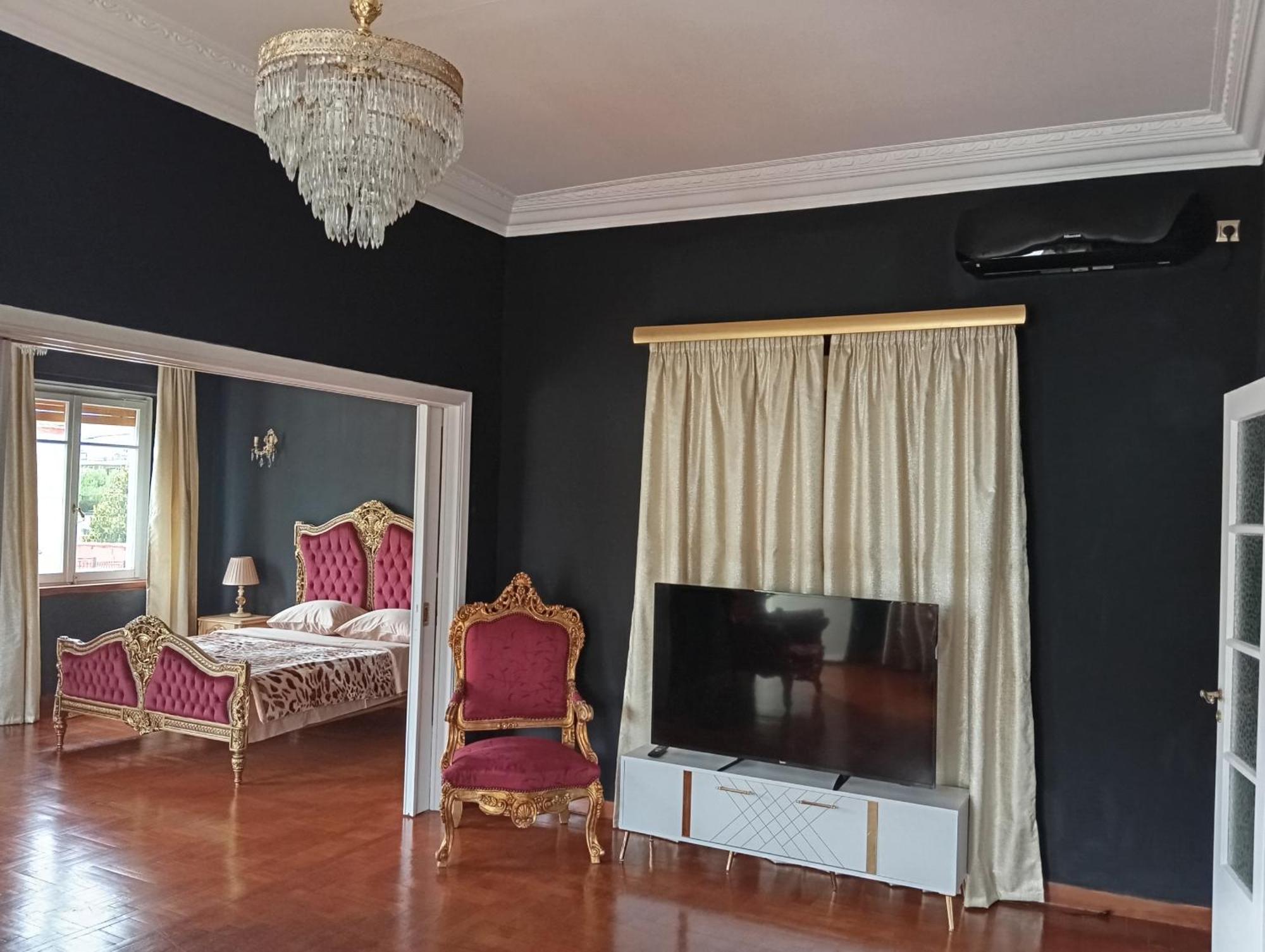 Iris Baroque Apartment อิเลฟซีนา ภายนอก รูปภาพ