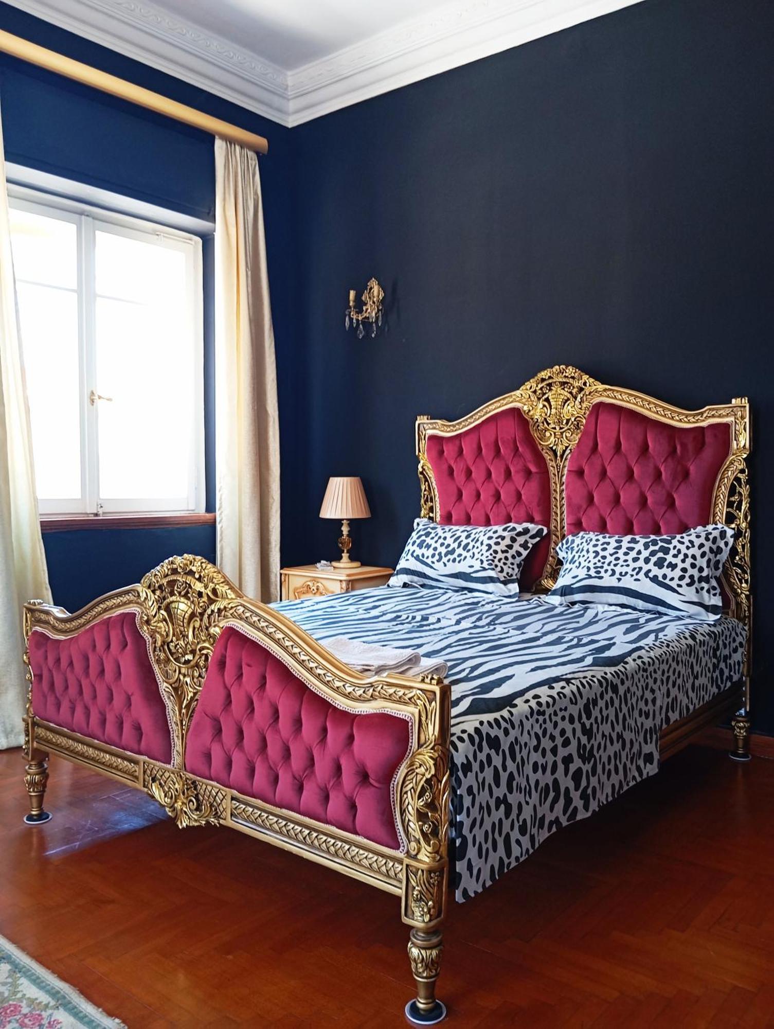 Iris Baroque Apartment อิเลฟซีนา ภายนอก รูปภาพ