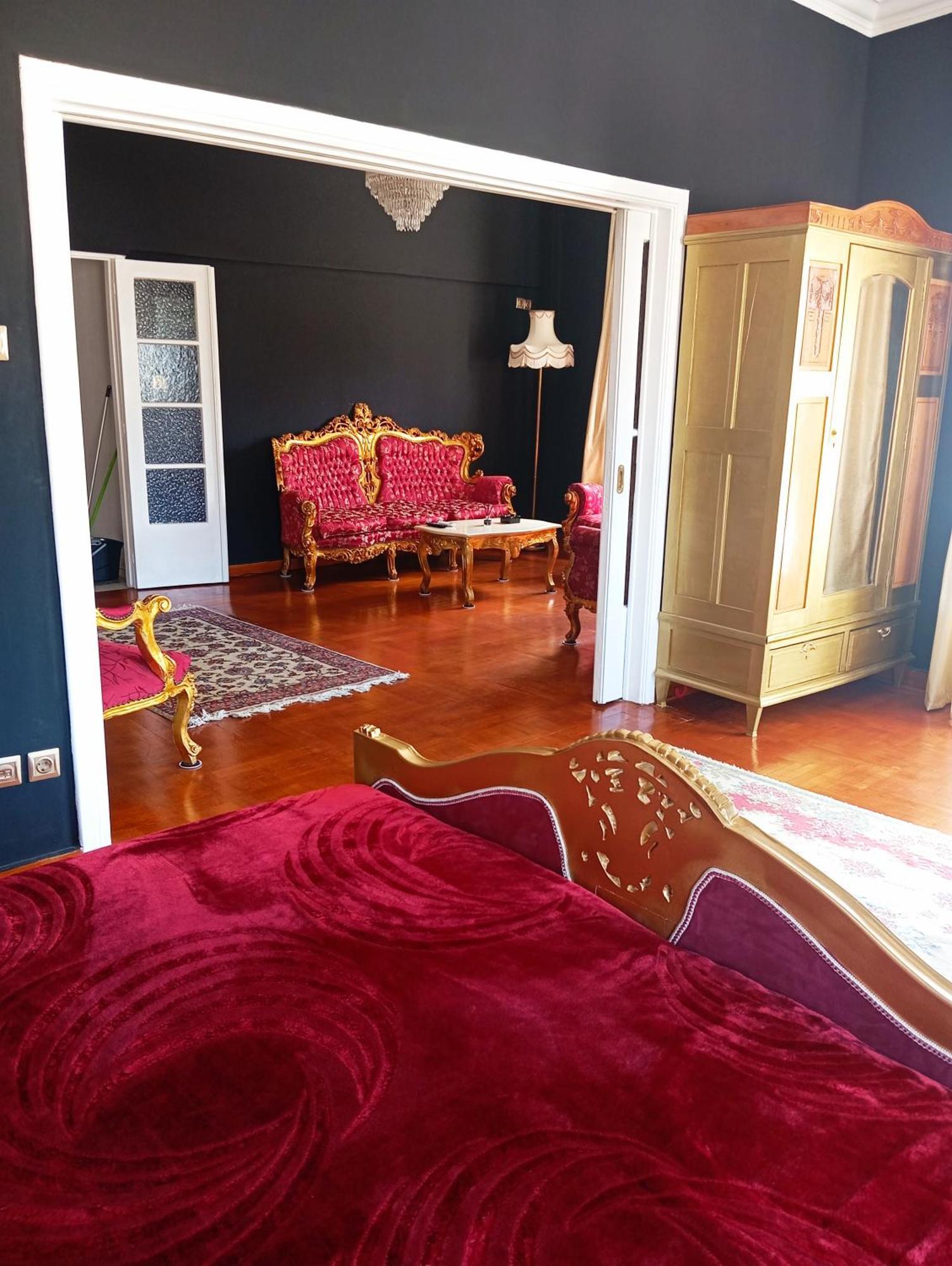 Iris Baroque Apartment อิเลฟซีนา ภายนอก รูปภาพ
